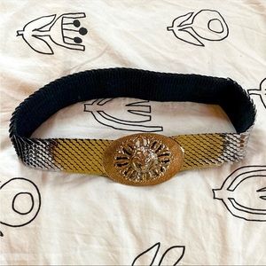 Silver vintage belt with lion clasp